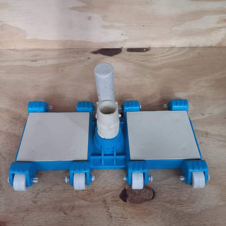 LIMPIAFONDO 8 RUEDAS