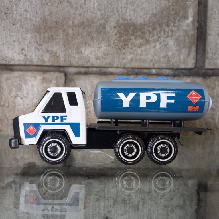 TRANSPORTE CORTO CISTERNA YPF