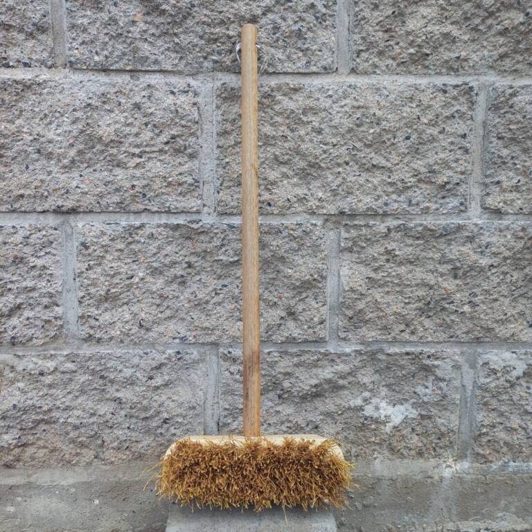 CEPILLO PARRILLERO CON CABO